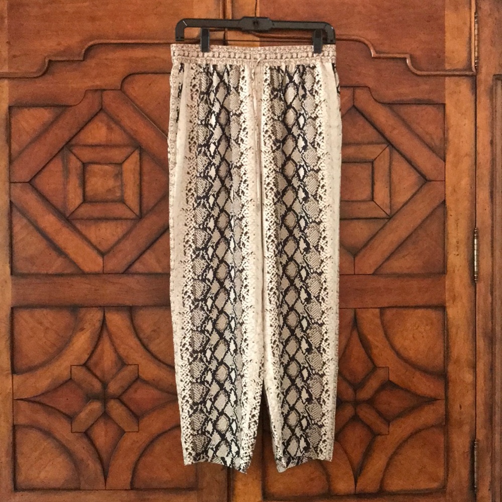 Joie pants